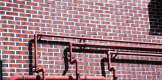 Jak odpowietrzyć pompę hydroforową?