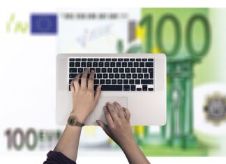 Ile zarabia Detailer w Polsce?