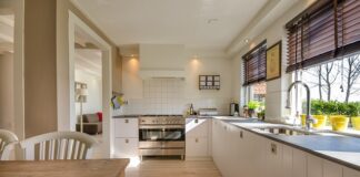 Jak zrobić kitchen Helper dla dziecka?