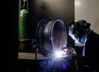 Jak to jest zrobione felgi aluminiowe?